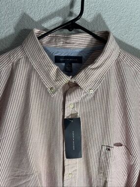 Tommy Hilfiger Shirt Mens 2XL Red White Striped Button-Down Collar Long Sleeve